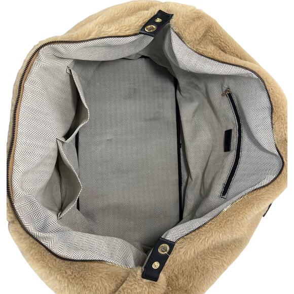 XOXO Soft Plush Faux Fur Carryall Tote Bag - Picture 7 of 9